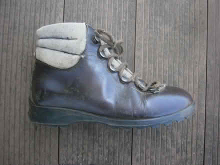 Photo of free Womens’ Leather Walking Boots (Denham UB9) #2