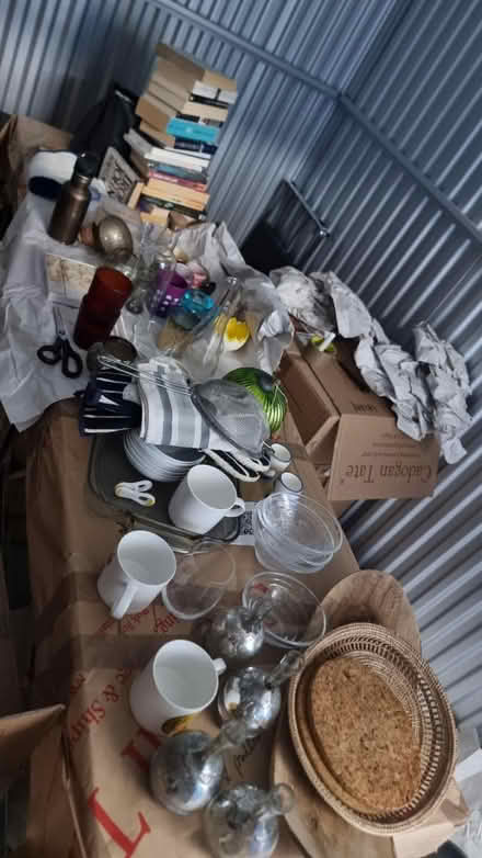 Photo of free Various Kitchen and home stuff (South hampstead NW8) #1