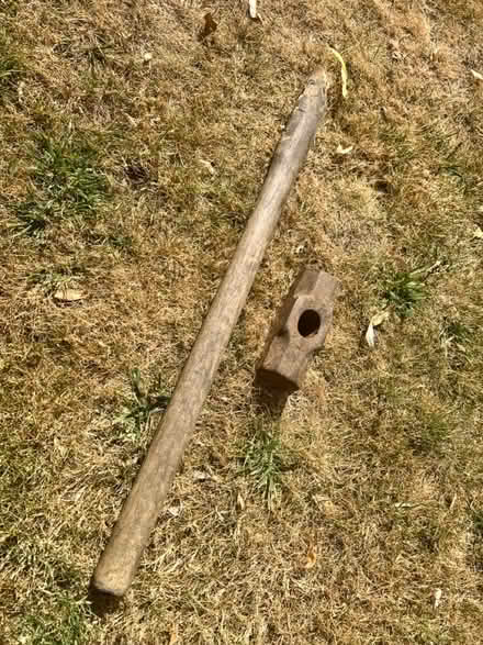 Photo of free 7lb sledgehammer head & handle (Kelvedon Hatch CM15) #2
