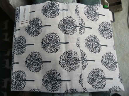 Photo of free 1 x cotton apron with tree design & front pocket (Kempsey WR5) #1