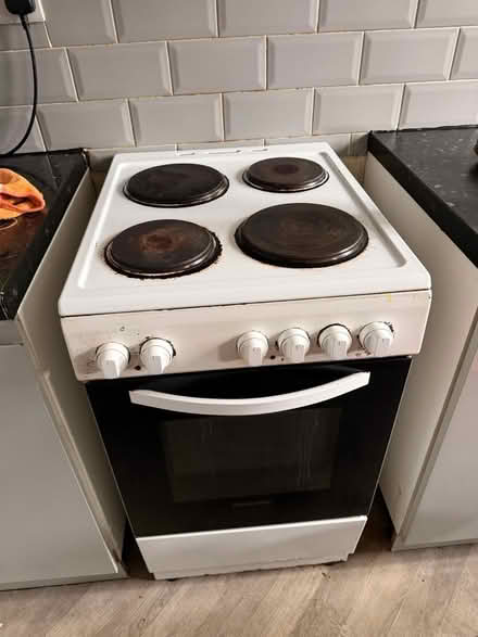 Photo of free Electric Cooker (Rotherham S65) #1
