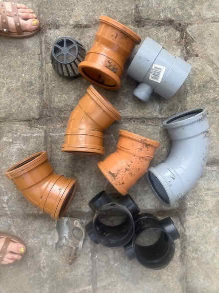 Photo of free Assortment of pipe/drain links (GU31 Petersfield Heath) #1