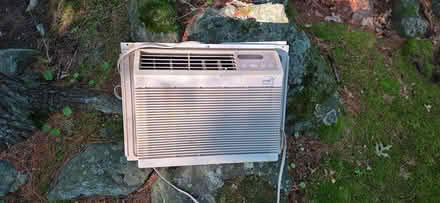 Photo of free Window AC (Waltham/Lincoln line N. of 117) #2
