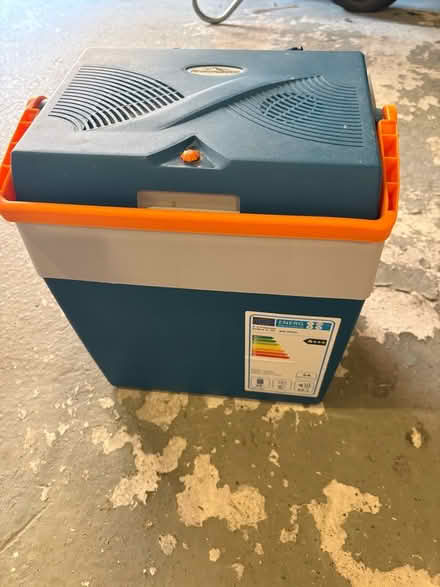 Photo of free Large cool box with mains plug & car charger (Walton Summit PR5) #1