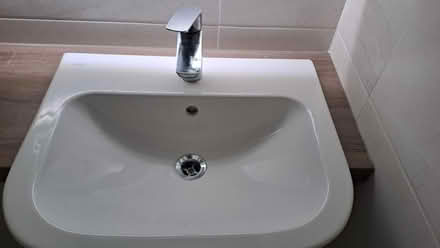 Photo of free Bathroom suite (Oakwood LS8) #2