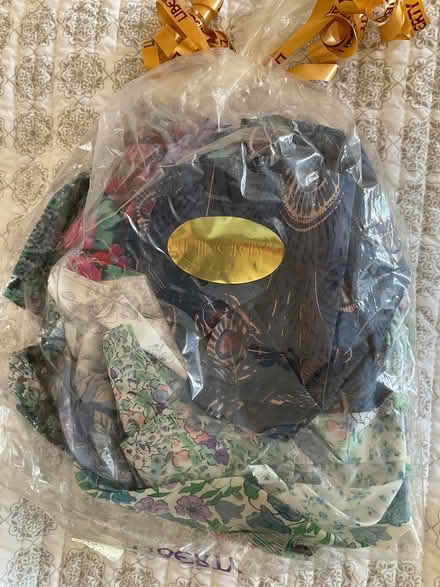 Photo of free Fabric for crafting (Esher KT10) #2