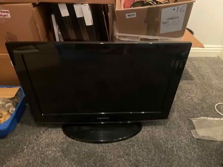 Photo of free Samsung tv. Spares or repairs (Southbourne, PO10) #1