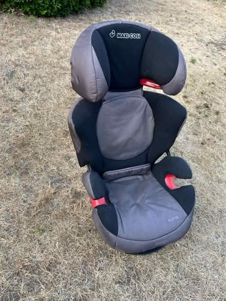 Photo of free Child’s car seat (Send, GU23) #3