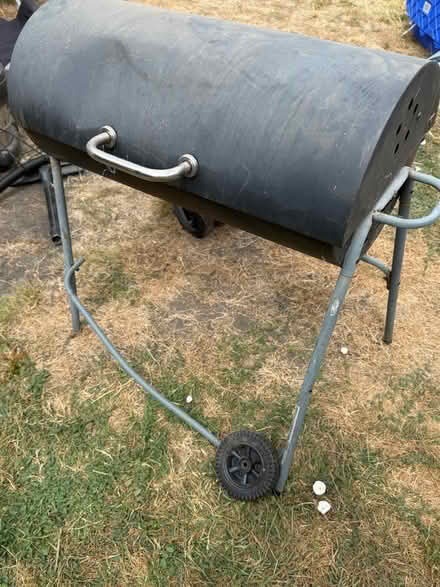 Photo of free BBQ (ME10) #2