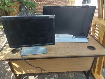 Photo of free 2 x monitor (Whitton TW3) #1