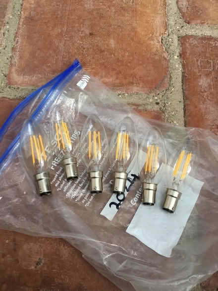 Photo of free LED candle bulbs small bayonet cap 6no (North Ascot SL5) #1