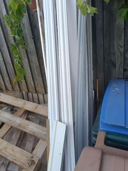 Photo of free skirting boards and architrave (Cv6 4px) #1