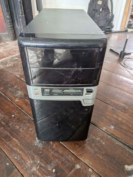 Photo of free Workstation (Abington NN1) #1