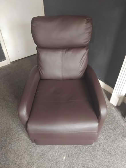 Photo of free Small recliner (Lowedges. S8) #1