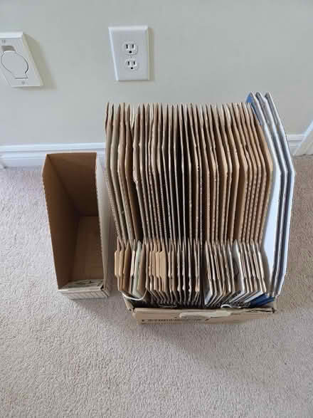 Photo of free Cardboard Magazine Holders (K2J0V1) #1