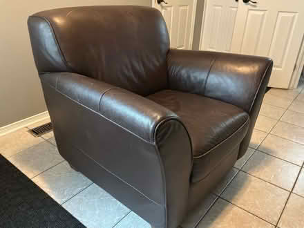 Photo of free Genuine Natuzzi Leather Chair (South Fallingbrook) #1