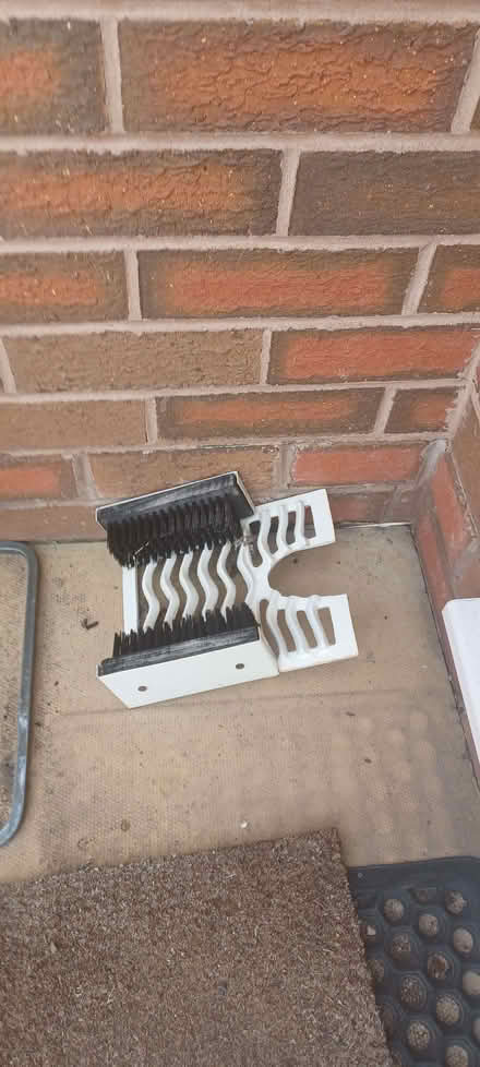 Photo of free Boot scraper and jack (Longden SY5) #1