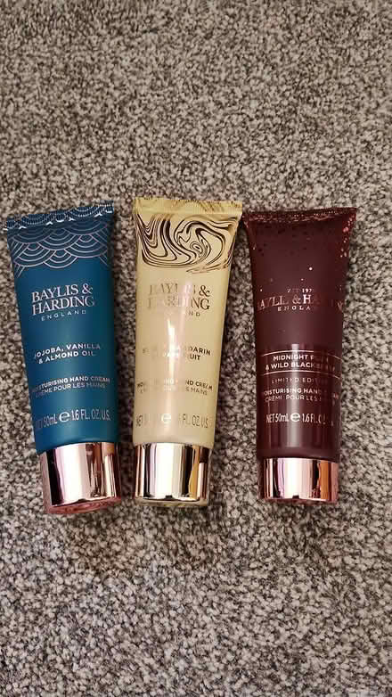 Photo of free Set of hand creams (Chesser EH14) #1