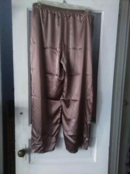 Photo of free Ladies items (60th cedar ave 19143) #2