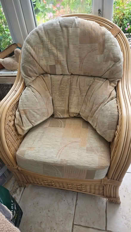 Photo of free Rattan/wicker furniture set (Hullbridge SS5) #2