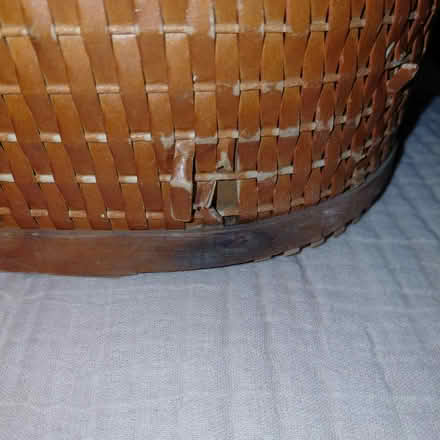 Photo of free Vintage picnic basket (Union City) #3