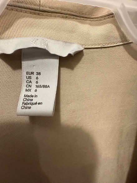 Photo of free Ladies H&M jacket size 6 (L5L 5P5) #2