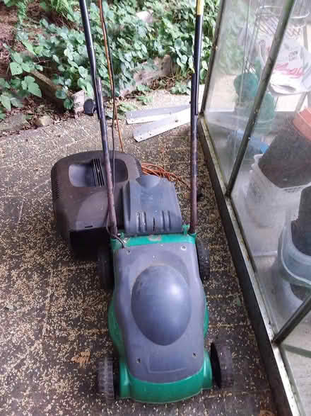 Photo of free Lawnmower (Old Kilpatrick G60) #1