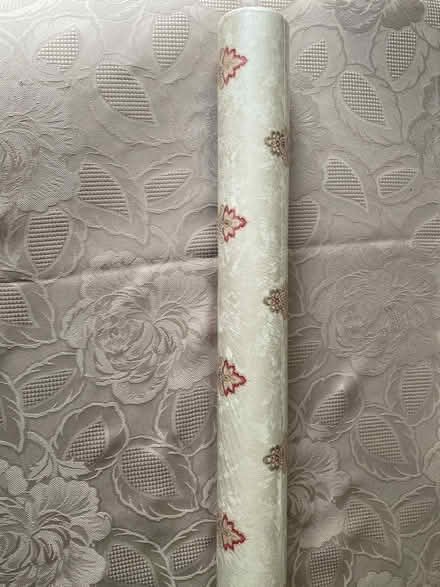 Photo of free 1roll wallpaper (Balsall Common CV7) #1