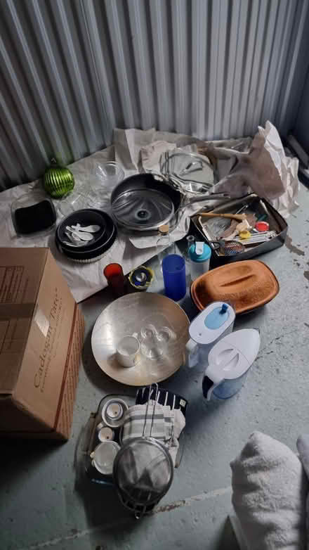 Photo of free Kitchen stuff (South hampstead NW8) #1