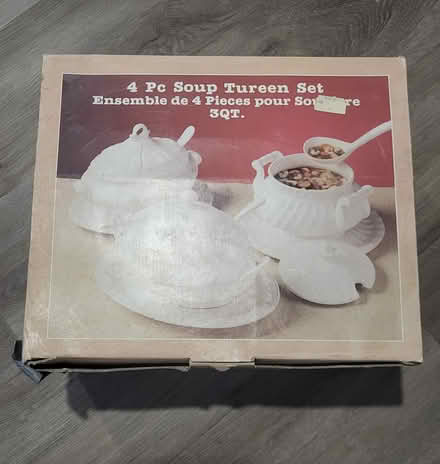 Photo of free Vintage 4pc Tureen Set (Mississauga) #1