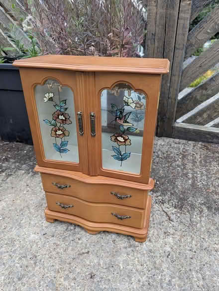 Photo of free Jewellery box (Cottingley BD16) #1