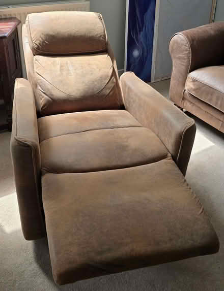 Photo of free Faux Leather Manual Recliner (Llandderfel LL23) #2