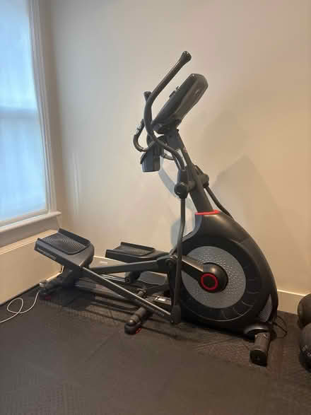 Photo of free Cross trainer (Chelsea london) #1