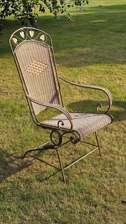 Photo of free Elegant metal frame rocking chair (Llandderfel LL23) #1