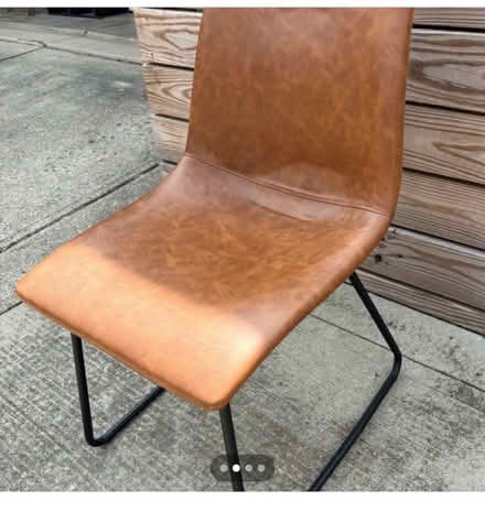 Photo of Single chair (Hilliard off Dublin Road) #1