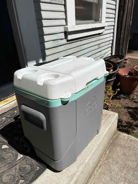 Photo of free Rolling Cooler (Shoreline West Mountain View) #1