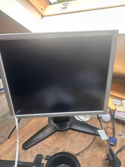 Photo of free Computer monitors x2 (Addiscombe CR0 6) #3