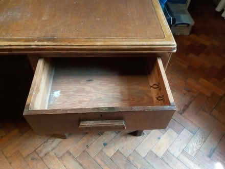 Photo of free Desk (Walton Manor OX2) #4