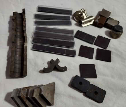 Photo of free Assorted small magnets (Saugus) #1