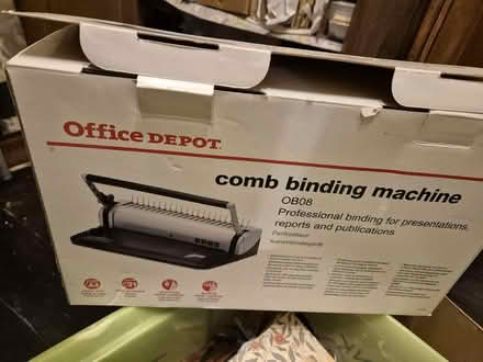 Photo of free Comb binder and both clear and black gloss covers (Central Lancaster LA1) #1
