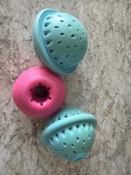 Photo of free Laundry balls (Welling DA16) #1