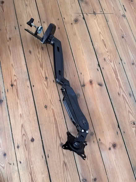 Photo of free Computer arm - 17-27” screen (E17 4NP) #1