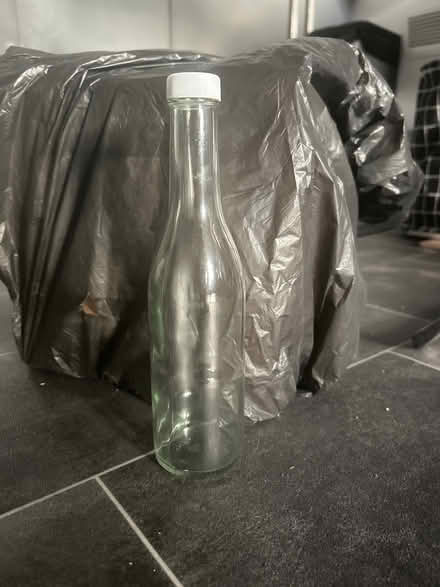 Photo of free 12 x 500ml bottles with lids (BD1 little Germany) #1