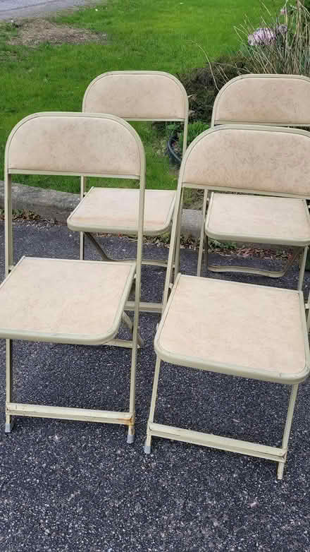Photo of free Folding chairs (Nepean) #1