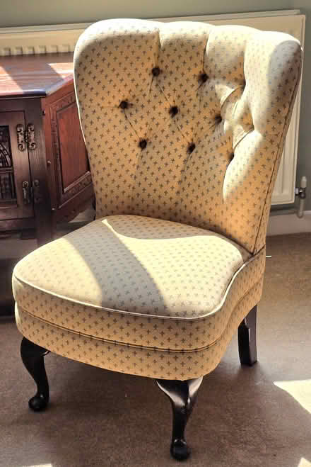 Photo of free Lovely Bedroom Chair (Llandderfel LL23) #3