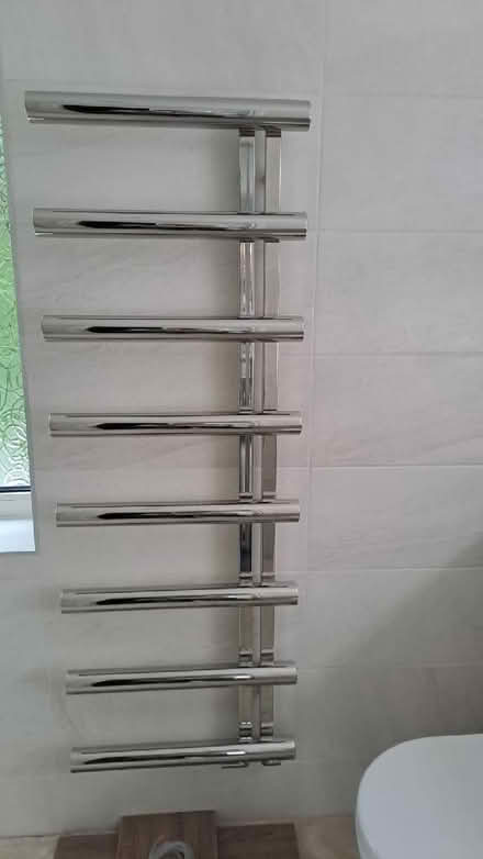 Photo of free Bathroom suite (Oakwood LS8) #1