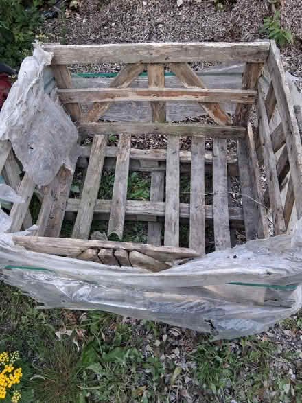 Photo of free Shipping crate - paving crate (Sheffield, Deepcar, S36.) #1