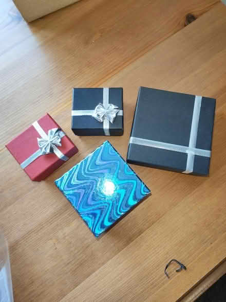 Photo of free Small jewellery/gift boxes (Carterton OX18) #1