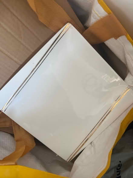 Photo of free Plates and bowls set (Moorfields L3 2EZ) #1