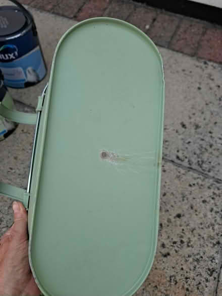 Photo of free Metal plant holder (Welling DA16) #4